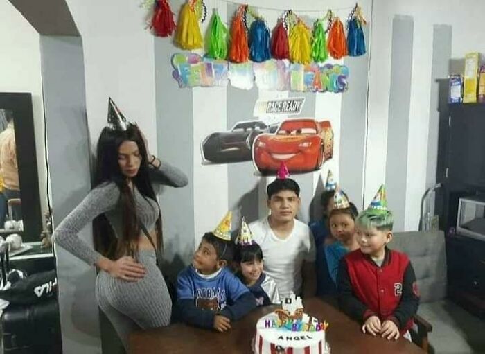 Images-With-A-Lot-Of-Stuff-Going-On