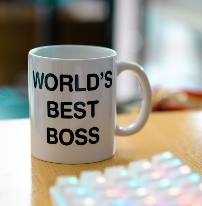 30 Times People Realized They're Working For An Idiot, As Shared In This Online Thread