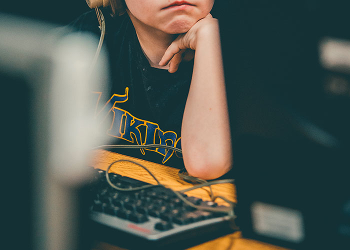 People Who Were Scared To Their Core Share Their 30 Spine-Chilling Experiences