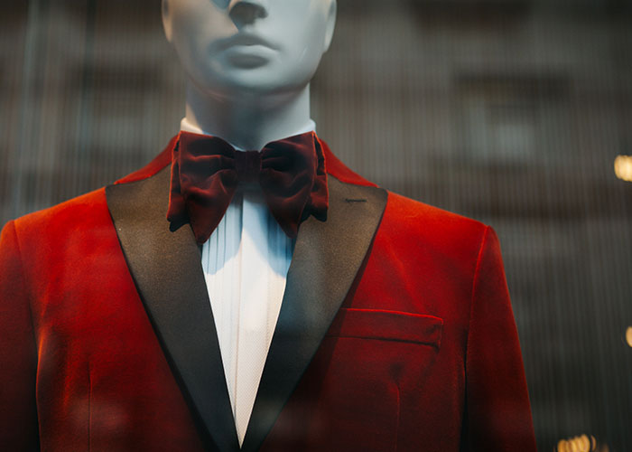 People Who Were Scared To Their Core Share Their 30 Spine-Chilling Experiences