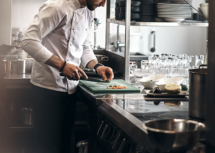 30 Careers That Seem Great But Are Actually Horrible And Careers That Are Often Overlooked, As Shared In This Online Thread