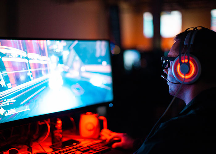 30 Careers That Seem Great But Are Actually Horrible And Careers That Are Often Overlooked, As Shared In This Online Thread