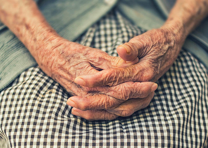 30 People Reveal How Their Life Went After They Married For Money