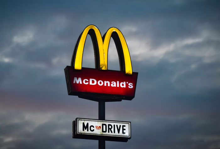 40 People Who Worked For The Super Rich Reveal The Craziest Things They Have Seen While On Duty