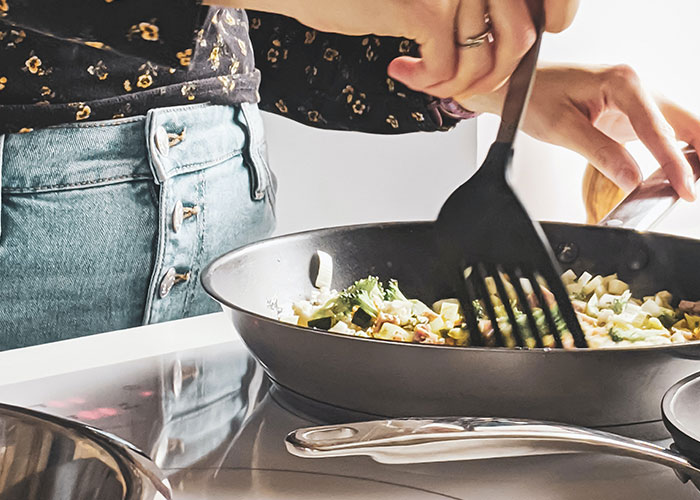 30 Common Cooking Mistakes That Amateurs Make That Annoy These Chefs