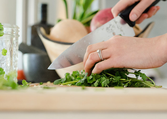 30 Common Cooking Mistakes That Amateurs Make That Annoy These Chefs