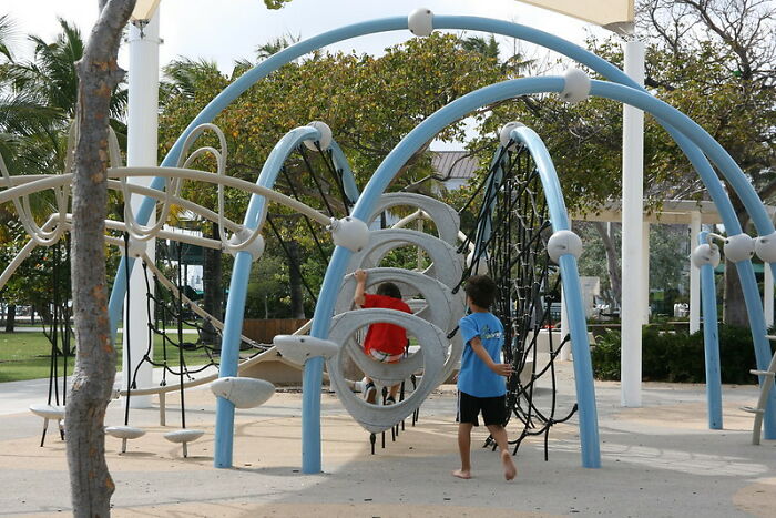 "Susan Said She Hopes I Get Hit By A Car?": Discussion Ensues After Woman Shares How Being The Only Single Childless Person At Work Is Wild