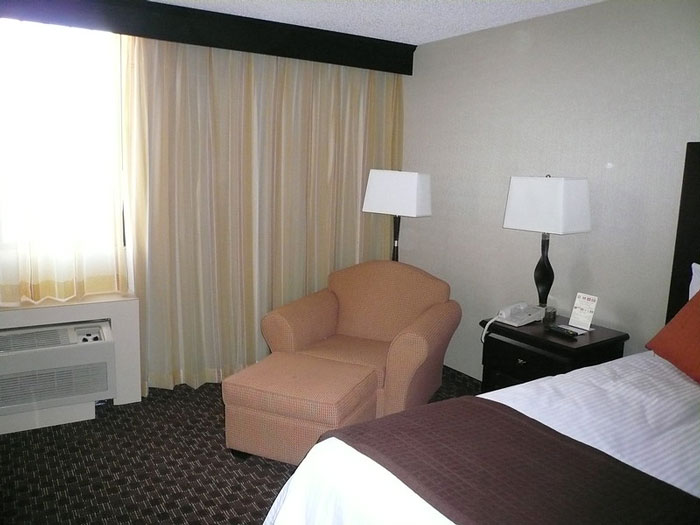 50 Hotel Workers Share The Red Flags To Look Out For During Your Next Stay