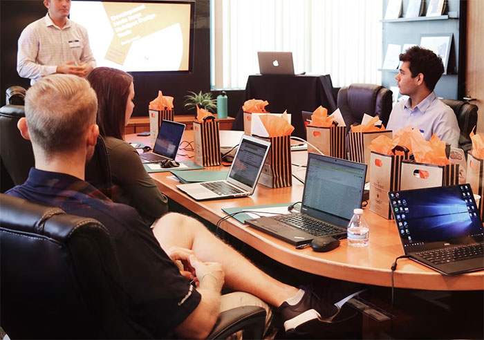 30 People Share What Great-Paying Jobs Are Often Overlooked