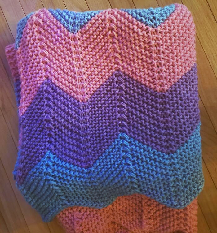 My Mom Made Me A Bisexual Flag Blanket. I Came Out Last January And Was Extremely Scared To. This Is Her Ultimate Form Of Support And I Cried Soon As I Opened The Box