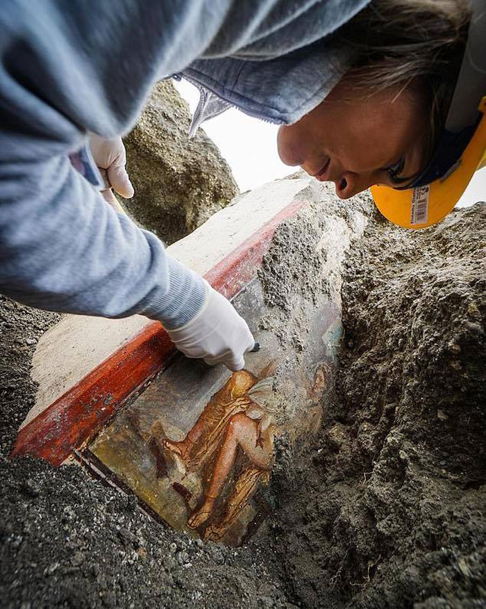 The Fresco 'Leda E Il Cigno' (Leda And The Swan) Discovered In The Archeological Area In Pompeii. 79 Ad