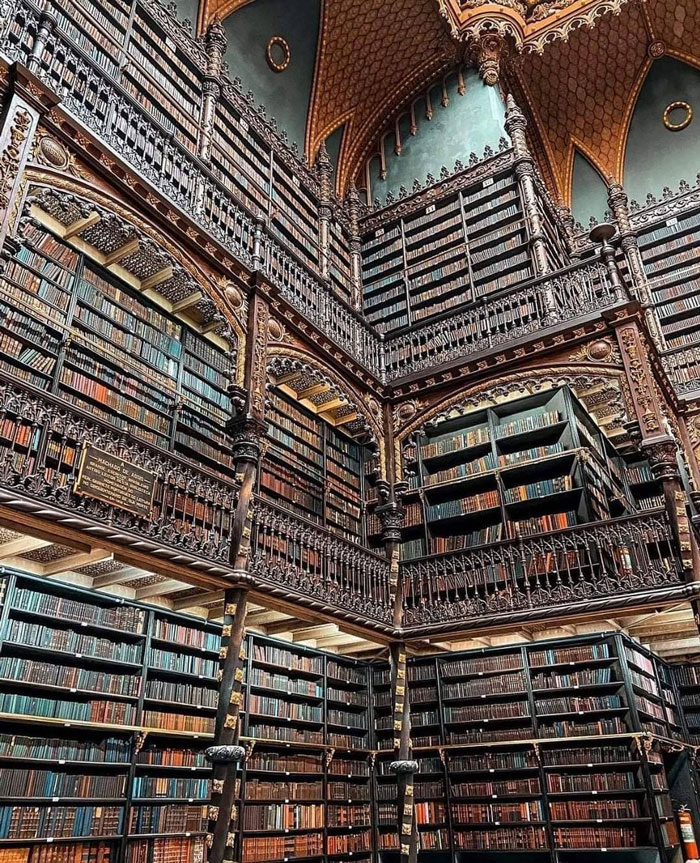 Biblioteca Real portuguesa, situada en Río de Janeiro, Brasil