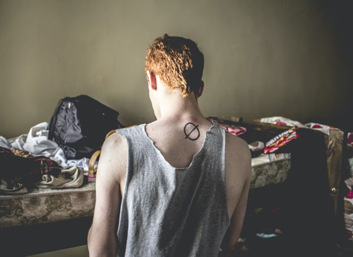 Someone Asks People To Share Stories About What The "Worst Roommate Ever" Did To Earn Their Title, 30 Deliver