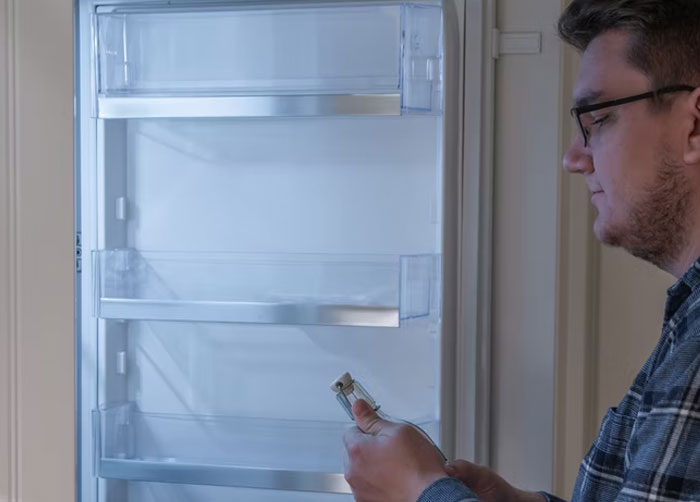 Someone Asks People To Share Stories About What The "Worst Roommate Ever" Did To Earn Their Title, 30 Deliver