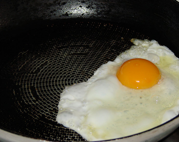 Someone Asks People To Share Stories About What The "Worst Roommate Ever" Did To Earn Their Title, 30 Deliver