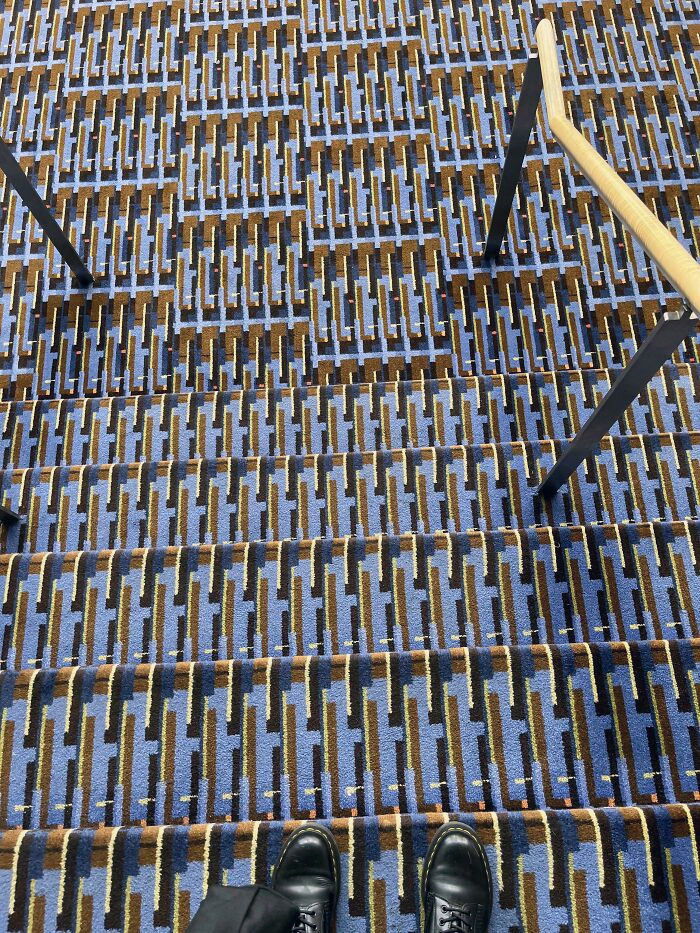 These Super Visible Stairs