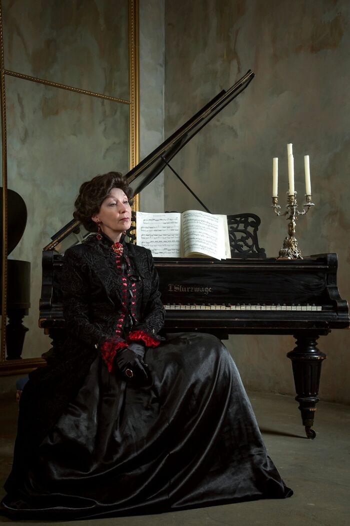 For Years This "Grandmother" From Russia Has Been Enchanting Everyone With Her Incredible Cosplayers