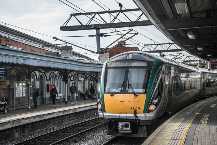 Guy&rsquo;s Booked Train Seat Gets Taken By Arrogant Passenger, He Does The Same With First Class Seat Because The Conductor Couldn&rsquo;t Help Him About It