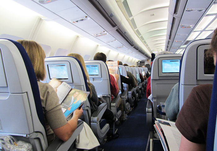 &ldquo;AITA? I Went On Vacation With My Friend And Her Family, They Kicked Me Out So I Got My Own Room And Stayed On&rdquo;