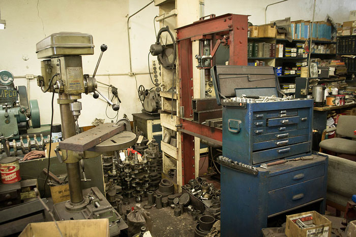 Woman Decides To Leave Her Job While Training A Newbie Who Doesn&rsquo;t Know How To Do His Job Because He Is Being Paid More