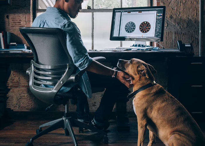 People Share 30 Things That People Who Are Having A Secret Affair Do That Immediately Give Them Away - 1