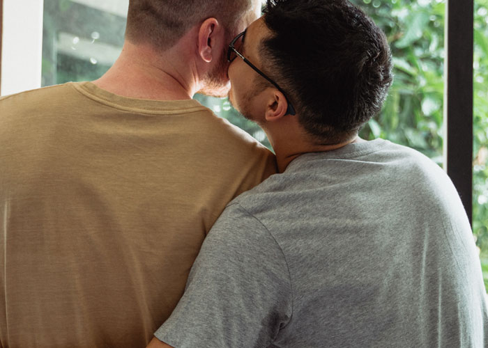 People Share 30 Things That People Who Are Having A Secret Affair Do That Immediately Give Them Away - 5