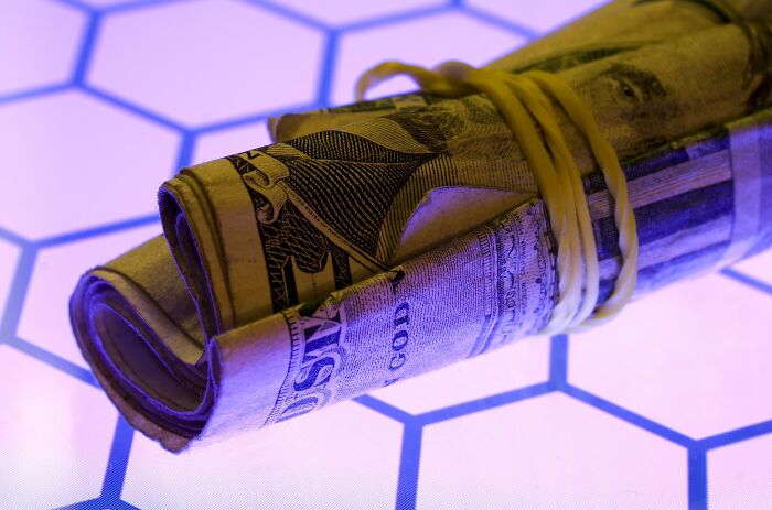 "¿Qué compran los ultra ricos que los pobres desconocen?": 20 personas responden