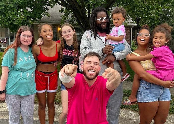 "I Accepted I Was Going To Probably Die": Pizza Delivery Guy Saves 5 Kids Trapped In Burning Home