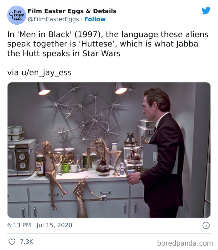 Film-Easter-Eggs-Details