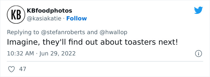 Folks Online Roast 'The New York Times' For An Article Introducing Electric Kettles Like They&rsquo;re Some Revolutionary New Product