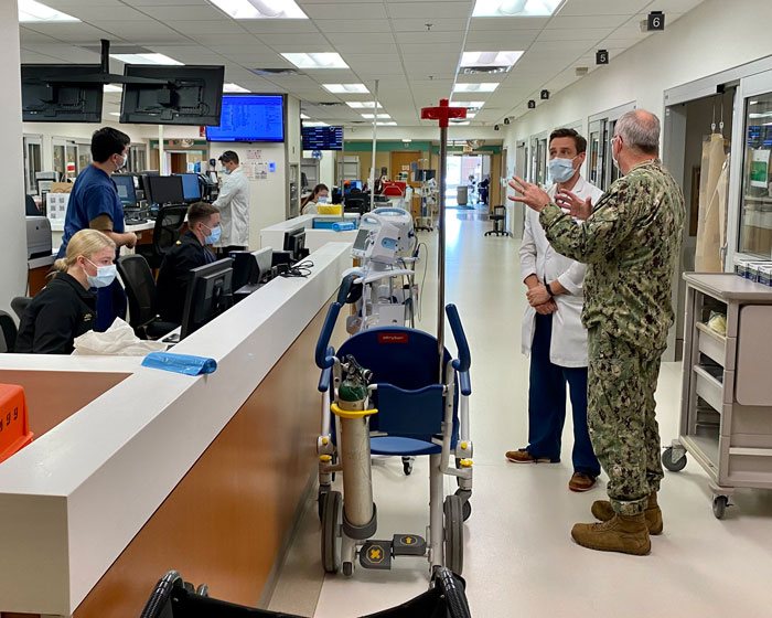 Person Asks “Doctors, What Was The Worst Thing You’ve Seen In A Patient That Another Doctor Overlooked?”, And 30 Folks Deliver