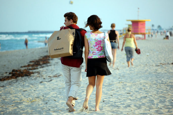 Guy Plans To Pop The Question During A Long-Awaited Vacation, Mother Throws A Tantrum Because He Refused To Take Her - 11