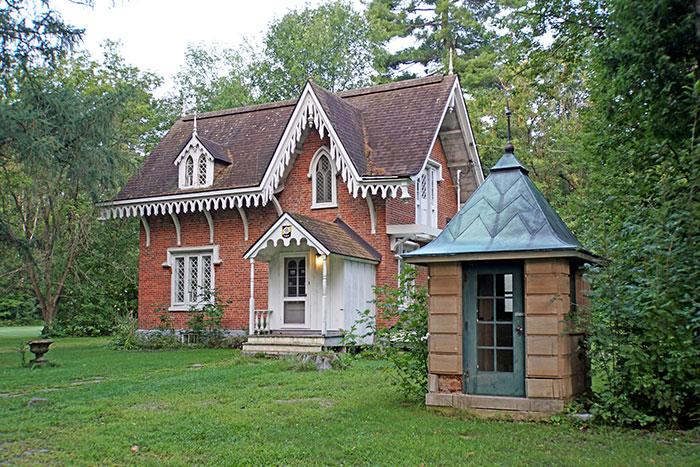 Man Throws A Fit After His Fiancee Decides Not To Put Him On Her House Title As He Pranked Her At The Lawyer's Office - 10