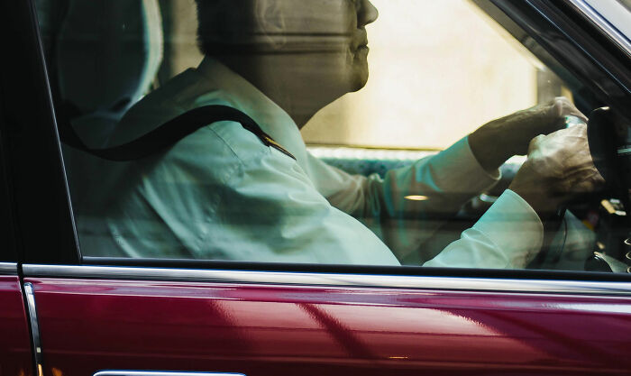 People Use This Online Group To Ask "Does Anybody Else" Questions, And Here Are 50 Of The Best Ones