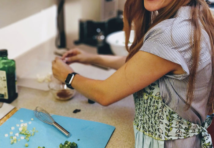 &ldquo;AITA? I Went On Vacation With My Friend And Her Family, They Kicked Me Out So I Got My Own Room And Stayed On&rdquo;