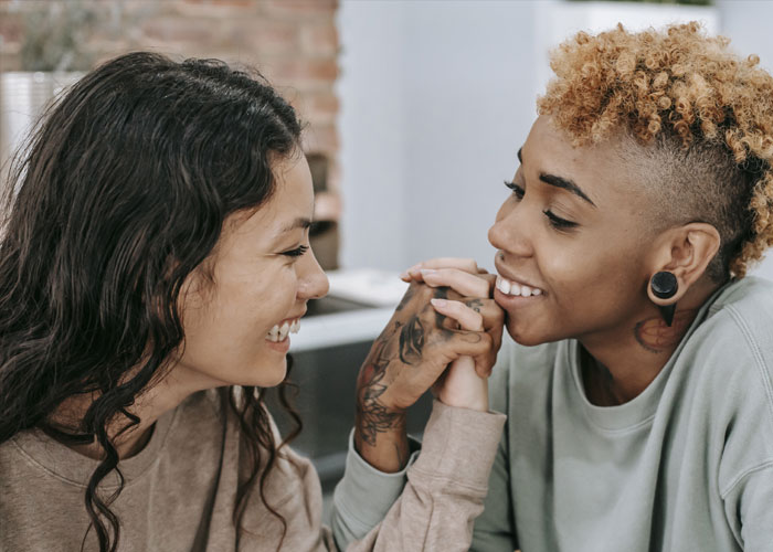 People Share 30 Things That People Who Are Having A Secret Affair Do That Immediately Give Them Away - 19