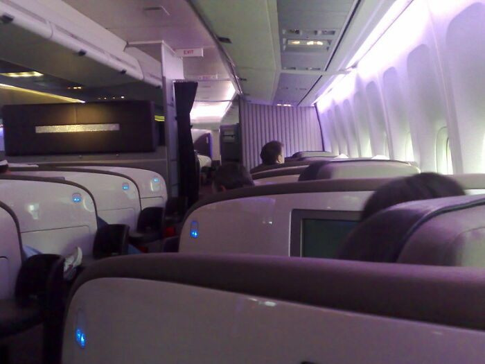 30 Do’s And Don’ts When Traveling By Plane, As Pointed Out By Folks In This Online Group - 15