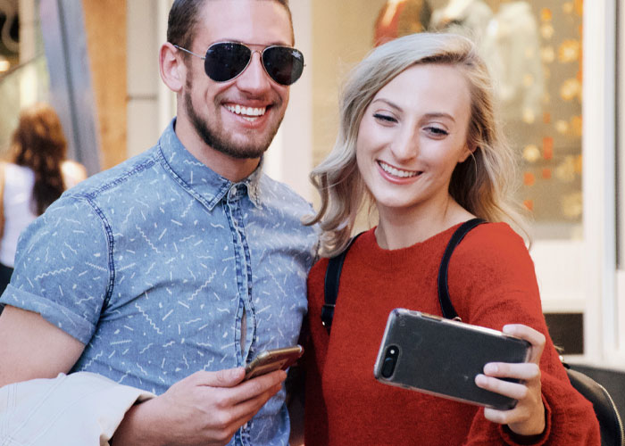 People Share 30 Things That People Who Are Having A Secret Affair Do That Immediately Give Them Away - 17