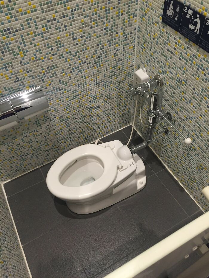 30 Unexpected Habits People Learnt In Jail And Still Do In Their Everyday Life, As Shared In This Online Community