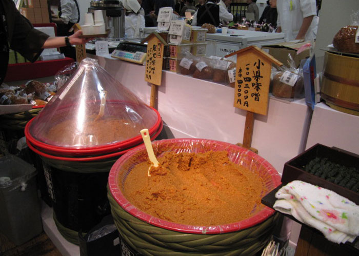 Home Cooks Reveal 32 “Secret” Ingredients They Use To Make Food Taste Better