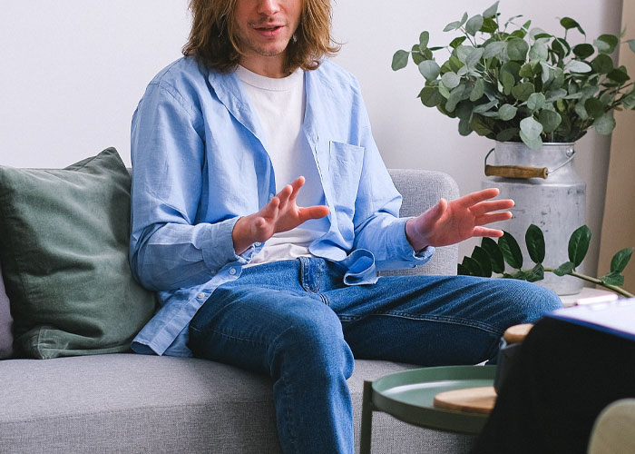 People Share 30 Things That People Who Are Having A Secret Affair Do That Immediately Give Them Away - 9