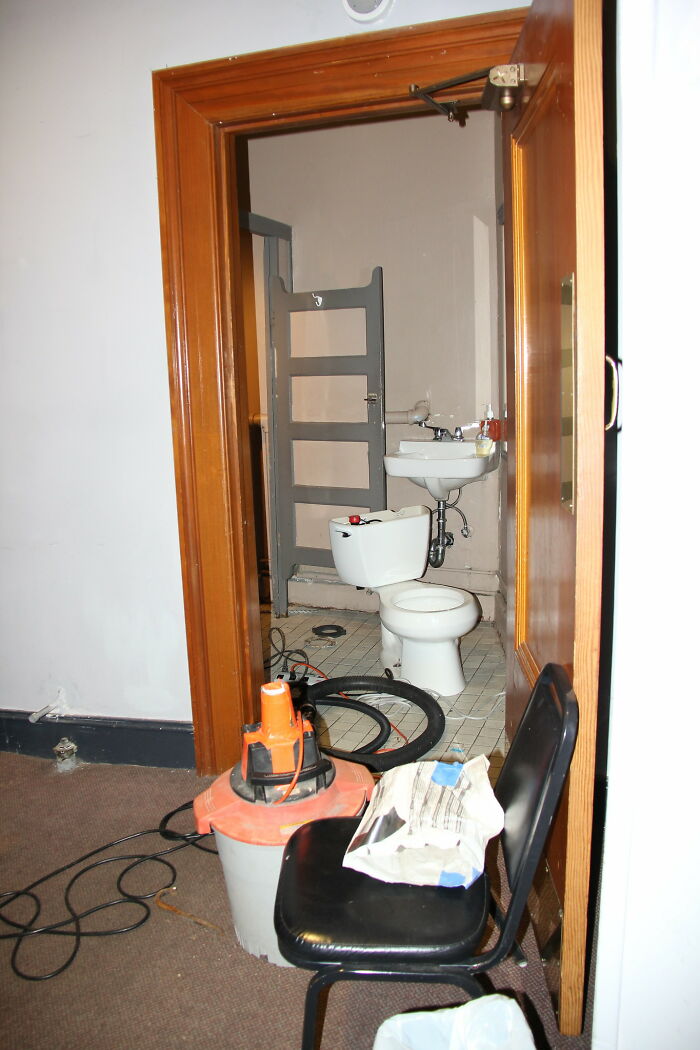 30 Unexpected Habits People Learnt In Jail And Still Do In Their Everyday Life, As Shared In This Online Community