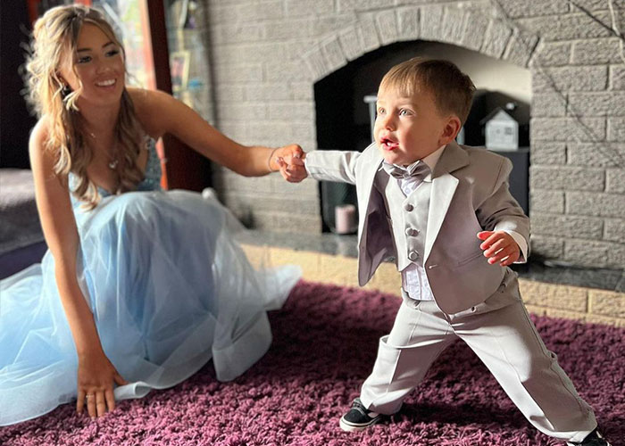 16-Year-Old Mom Goes Viral After Taking Her Toddler To Prom As Her Date - 5