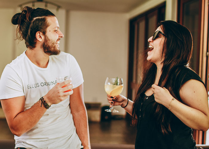 People Share 30 Things That People Who Are Having A Secret Affair Do That Immediately Give Them Away - 30