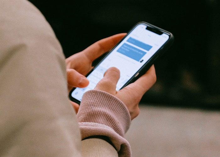 People Share 30 Things That People Who Are Having A Secret Affair Do That Immediately Give Them Away - 27