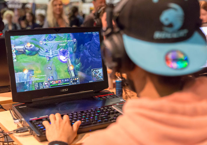 20 Mujeres revelan secretos que desearían contar a sus parejas pero que temen arruinar sus relaciones