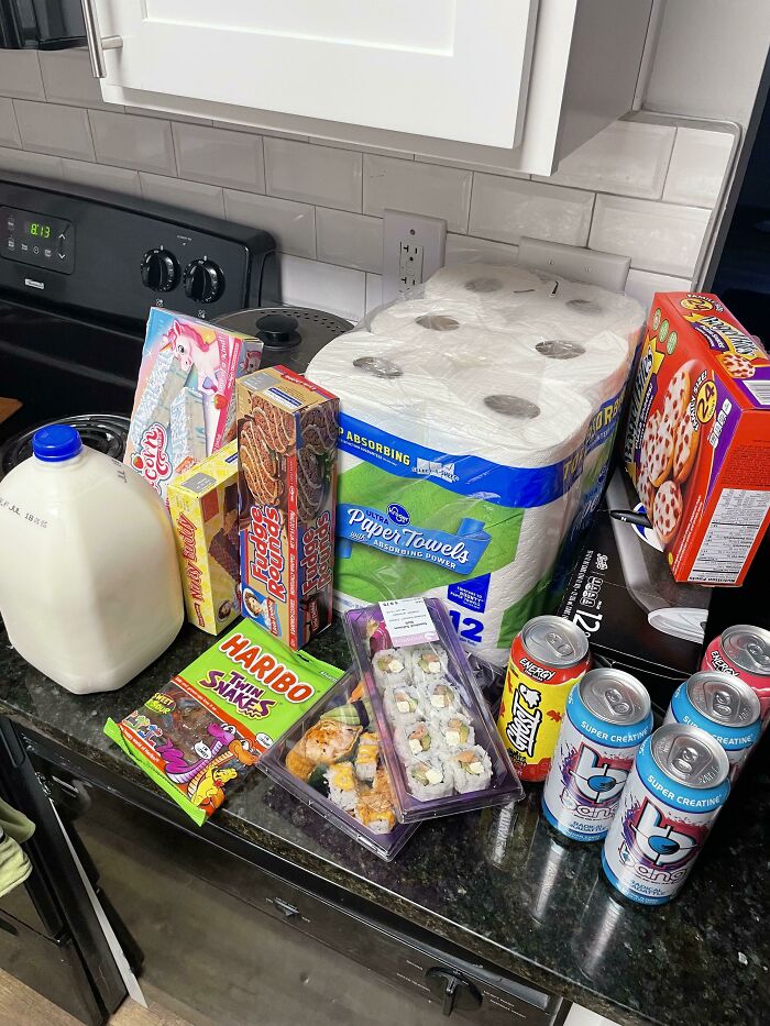 Esto es lo que cuesta 70 dólares en comestibles cuando se compran artículos aleatorios y no esenciales y se vive en el Medio Oeste