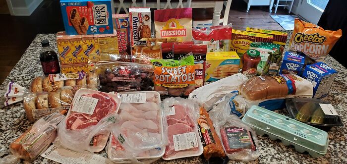 140,33 dólares en alimentos para 5 cenas, más de 7 desayunos y aperitivos para una familia de 4 personas en Georgia, EE.UU.