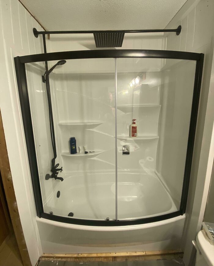 Tub, Surround, And Glass Door Were All Being Thrown Out At Blowe’s. No Leaks!!