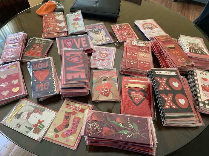 I’m Excited About This Find, I’m An Elementary Teacher And Next Year I’ll Have All My Kiddos Write Cards To Their Family/Staff! They Were Sealed In A Trash Bag Untouched On Top!